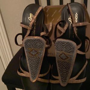 Couture Donald j Pliner metallic bronze leather sandal